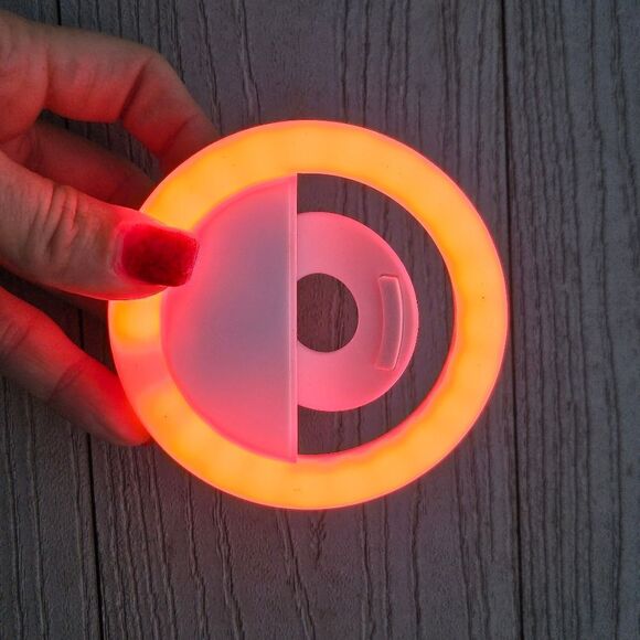 BOWER Phone selfie circle ring light, preloved no box - Picture 4 of 16